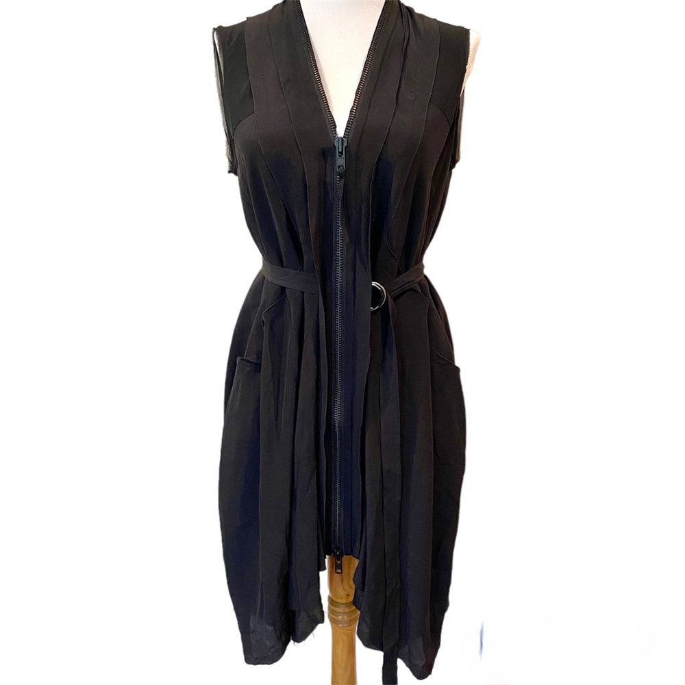 ALLSAINTS top that can also be used as a mini. Like New.